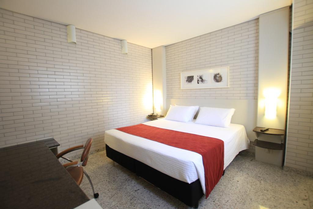 Hotel Confiance Batel กูรีตีบา ห้อง รูปภาพ