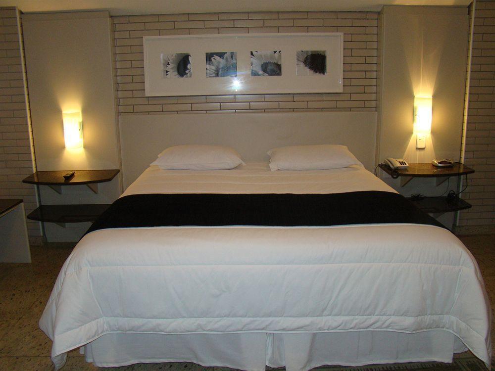 Hotel Confiance Batel กูรีตีบา ภายนอก รูปภาพ